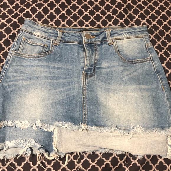 C'est Toi Black Label Skirt Denim Mini Distressed - Picture 6 of 6